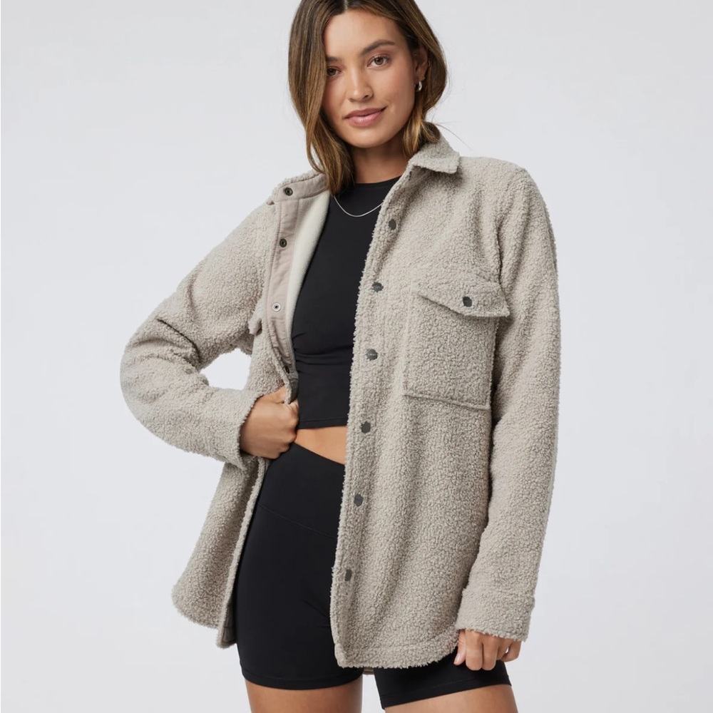 Vuori sycamore shirt jacket- dark salt